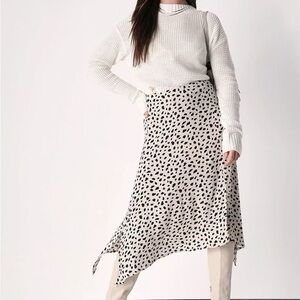 Lulus Medium Cream Black Cheetah Print Flared Handkerchief Hem Slit Midi Skirt